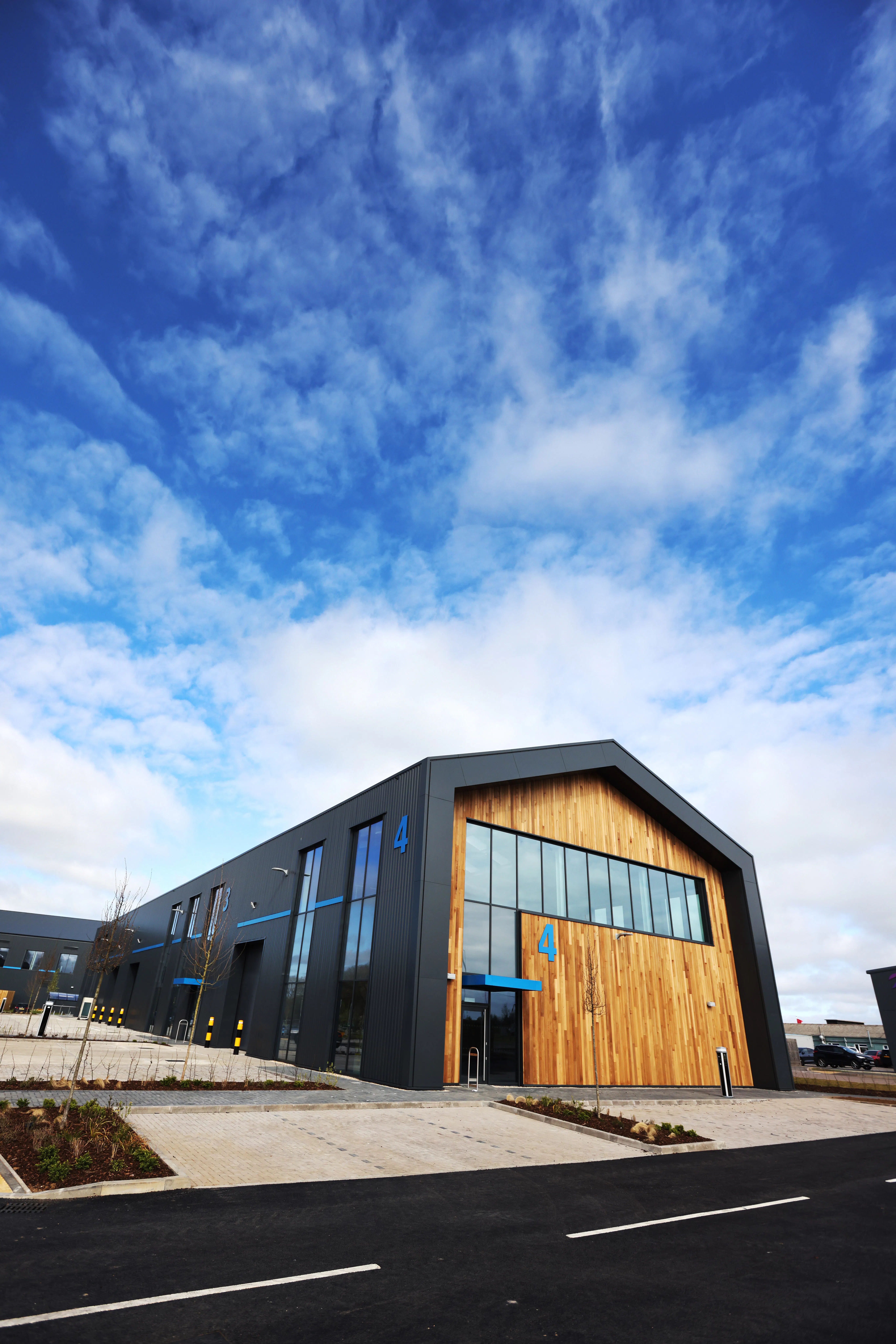 Orbis 9000, Westcott Venture Park, Aylesbury, Industrial To Let - Westcott Finished Buildings - ed nix 026.JPG