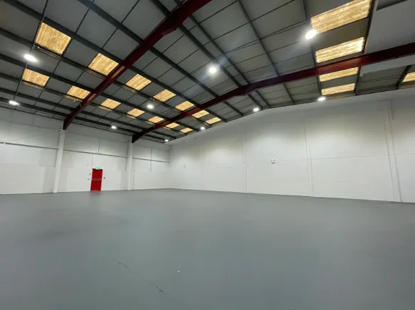 Unit 4, Kendal Court, Park Royal, Industrial / Warehouse To Let - 3.png