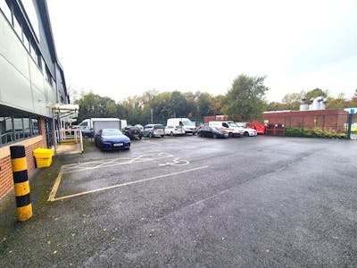 Unit D2, Meadowbank Business Park, Oldham, Industrial/Logistics To Let / For Sale - 20251020_113516.jpg