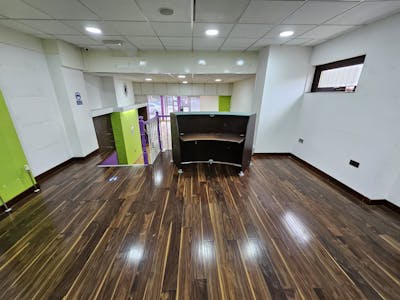 440 Wilbraham Road, Manchester, Leisure / Retail To Let - 20250325_132643.jpg