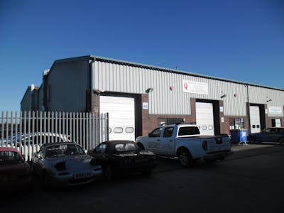 Unit 47-48, Pevensey, Industrial To Let - SAM_2049.JPG