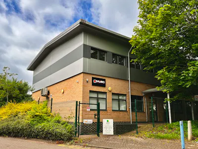 4 Imperial Court, Luton, Office To Let - 20260617_092907240_iOS.jpg