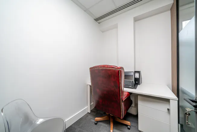22 Eastcheap, London, Offices To Let - 5th floor.jpg