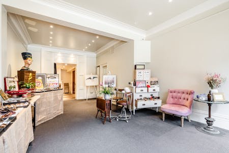19 Camden Passage, London, Office / Retail To Let - Camden Passage 19  11.jpg