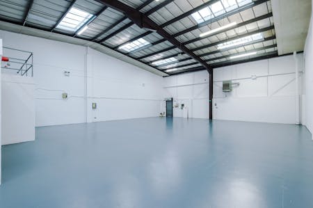Unit 3, Ashton-under-Lyne, Industrial/Logistics / Trade Counter To Let - Pic 2.jpg