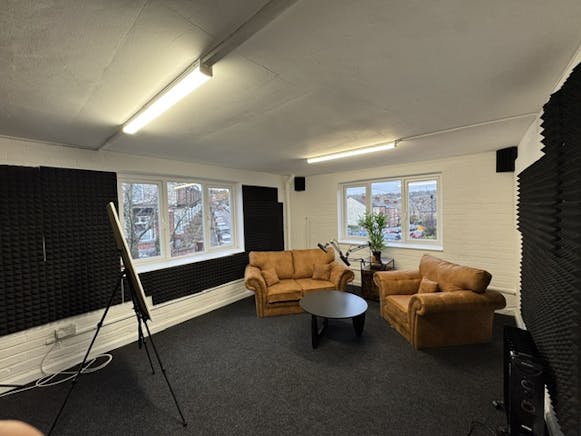 Units 5 & 7 Huntingtower Road, Sheffield, Industrial / Offices To Let - image6.jpeg