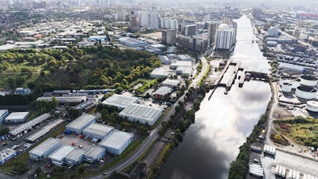 Unit 560, Salford, Industrial/Logistics To Let - Image 2.jpg