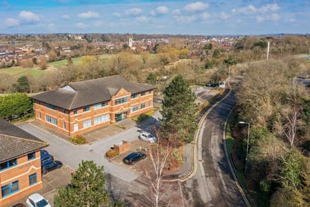 Tilford House, Farnham, Office To Let - vb5112338_A1184_05_CALA_Homes_Tilford_House_Farnham_800x533.jpg