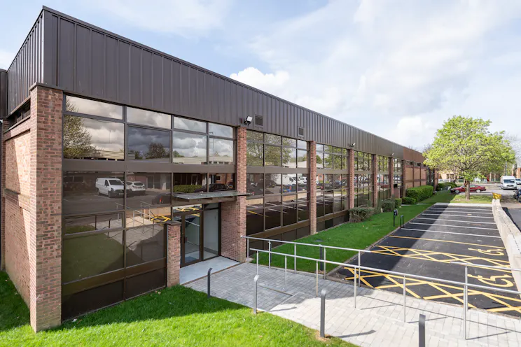 Unit 54 Suttons Business Park, Reading, Industrial / Warehouse To Let - IW-220425--CA-003.jpg