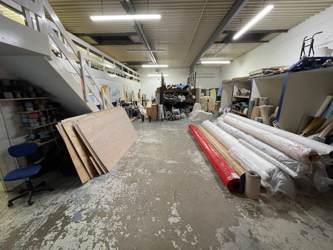 Unit 4 The Portman Centre, Reading, Industrial / Warehouse For Sale - Unit 4 The Portman Centre - 4.jpg