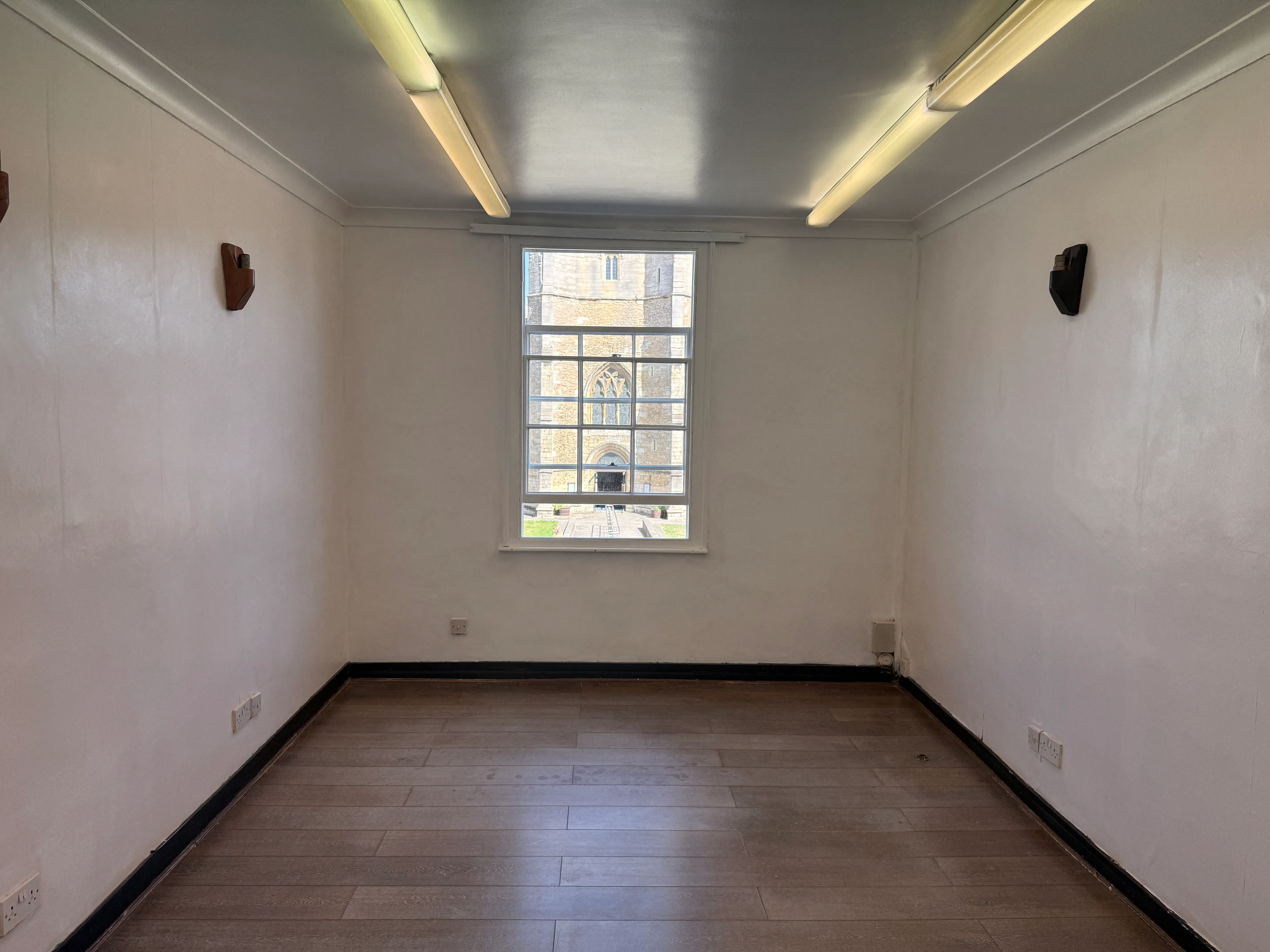 4 Queen Street, Peterborough, Offices / Retail To Let - IMG_1157.JPG