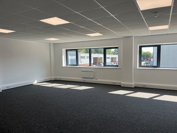 Unit 3 Stocklake Park Ind Est, Farmbrough Close, Aylesbury, Industrial To Let - IMG_3230.JPG