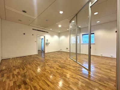 Unit G6a, Belgrave Court, Canary Wharf, Office To Let - Unit G6a - Office 2.jpg