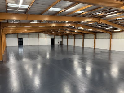 Unit E, Dolphin Estate, Windmill Road West, Sunbury-On-Thames, Industrial / Warehouse To Let - IMG_1341.JPG