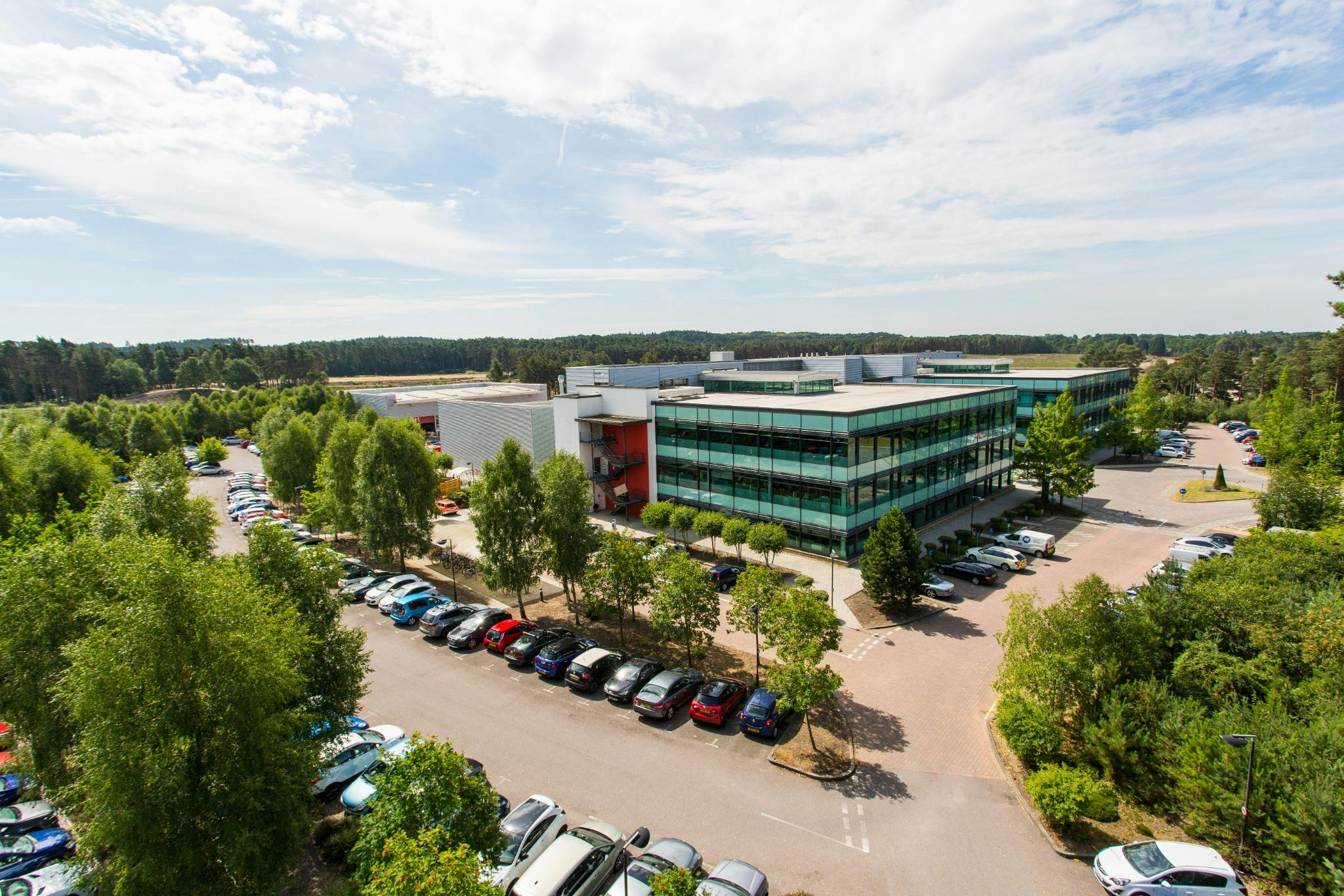 Crowthorne House, Bracknell, Offices To Let - ba70f8d1f0f0b557ad053a5a35e0d950373ee816.jpg