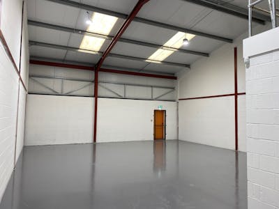 Unit 18, Estuary Court, Newport, Industrial To Let - 18 Estuary int pic 4.jpg