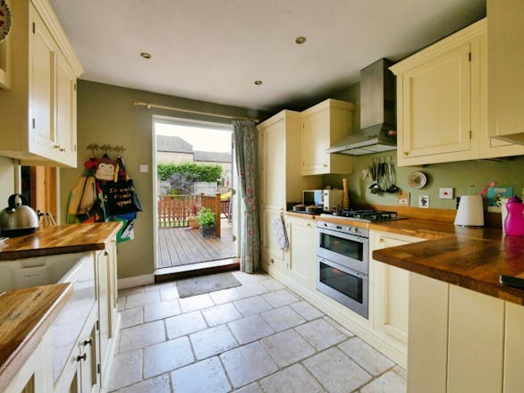 41 Lewis Lane, Cirencester, Residential House To Let - Lewis Lane 2.jpeg