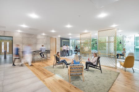 Pure Offices, The Blade, Reading, Office To Let - cre8teblade04-petersavage.jpg
