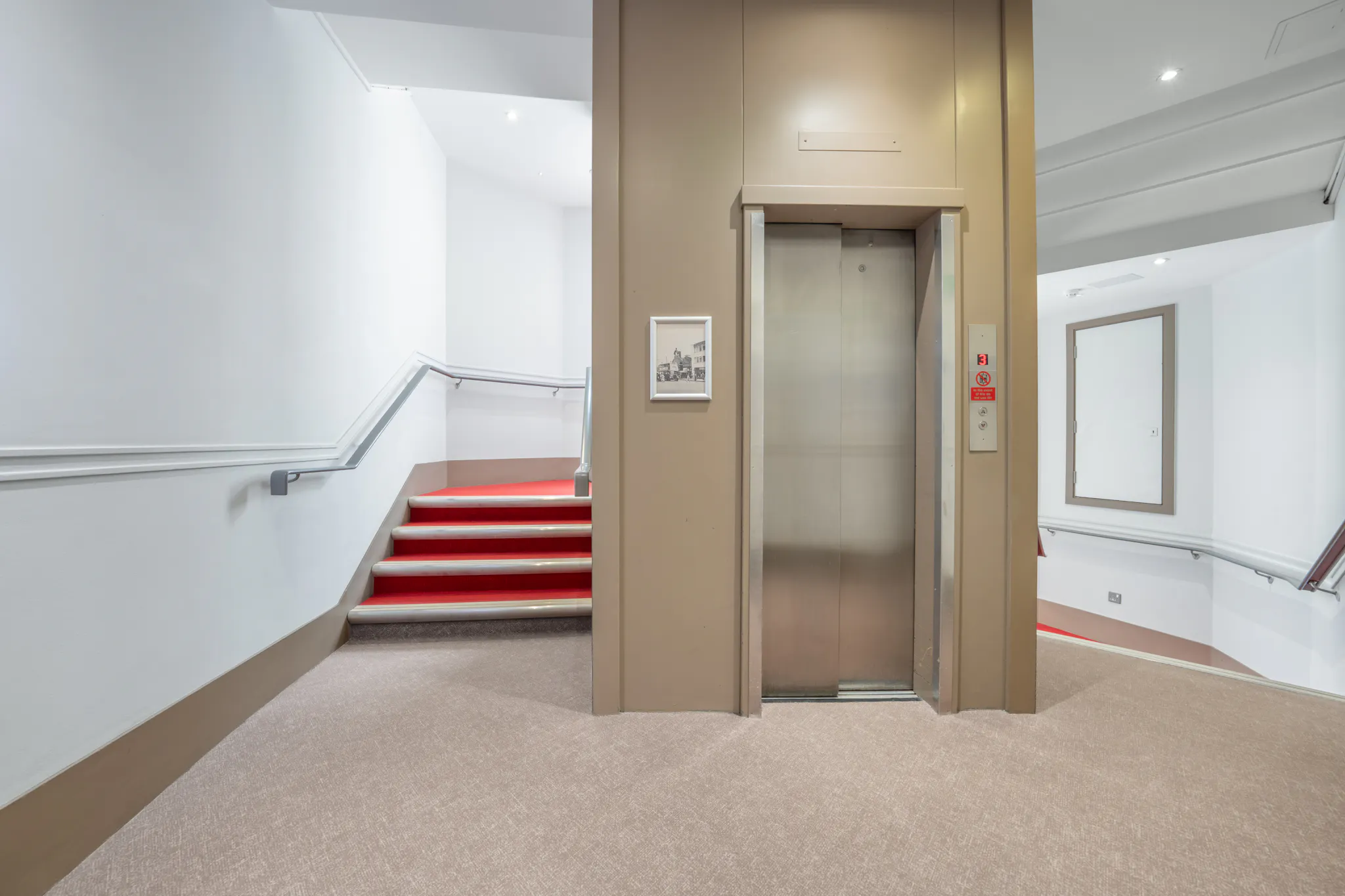 Broadway Studios, Hammersmith Broadway - DSC04090-HDR-Edit.jpg