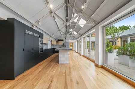 Rochelle School, 16 Playground Gardens, London, Office To Let - MD-BC-ArnoldCircus-9.JPG