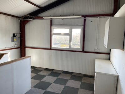 Unit 13 Hodore Farm Units, Upper Hartfield, Industrial To Let - 13 Hodore 5.jpg