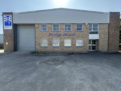 Units at Bridge House, Princes Risborough, Industrial To Let - IMG_2413.jpeg