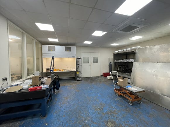 16 Ivyhouse Lane, Hastings, Industrial To Let / For Sale - IMG_3461.JPEG