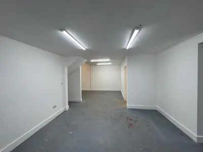 16 The Hawthorn Centre, Harrow, Warehouse To Let - Unit 16 Hawthorn Centre (25).jpg