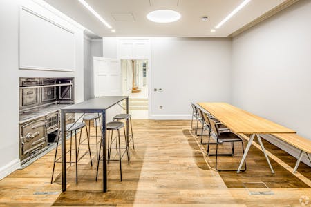 56 Grosvenor Street, London, Office To Let - 56GrosvenorStLondonInteriorPhoto9LargeHighDefinition.jpg