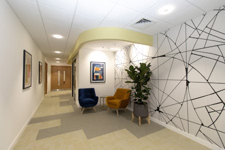 Stokenchurch House, Stokenchurch House, High Wycombe, Office To Let - corridor_1.jpg