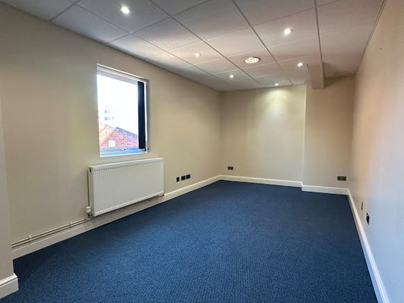 25-33 & 35-37 Hastings Street, Luton, Industrial / Office / Other For Sale - IMG_7326.JPG