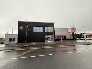 Building B - Restaurant/Hot Food Opportunity, Stadium Way West, Milton Keynes, Other / Restaurant / Cafe To Let - IMG_1313 1.jpg