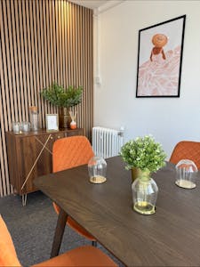 Dalgety Bay Business Centre, 15 Ridge Way, Dalgety Bay, Office To Let - Dalgety Bay Meeting Room Pic 1.jpg