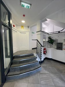 45 Monmouth Street, London, Office To Let - Refurbished Common Parts