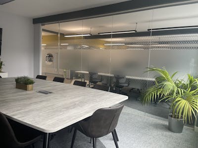 Aquis House, Leeds, Office To Let - IMG_3067.jpg