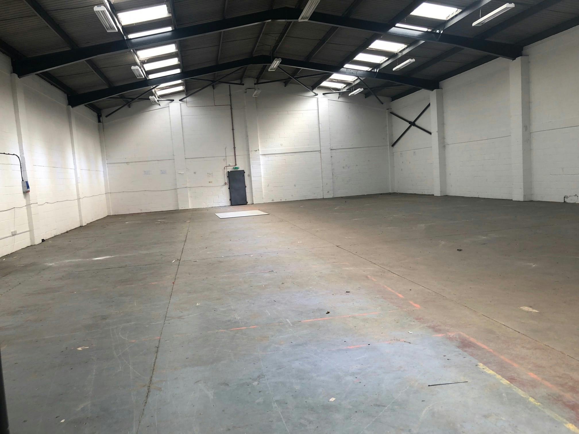 Industrial Unit in Enfield - photo 4