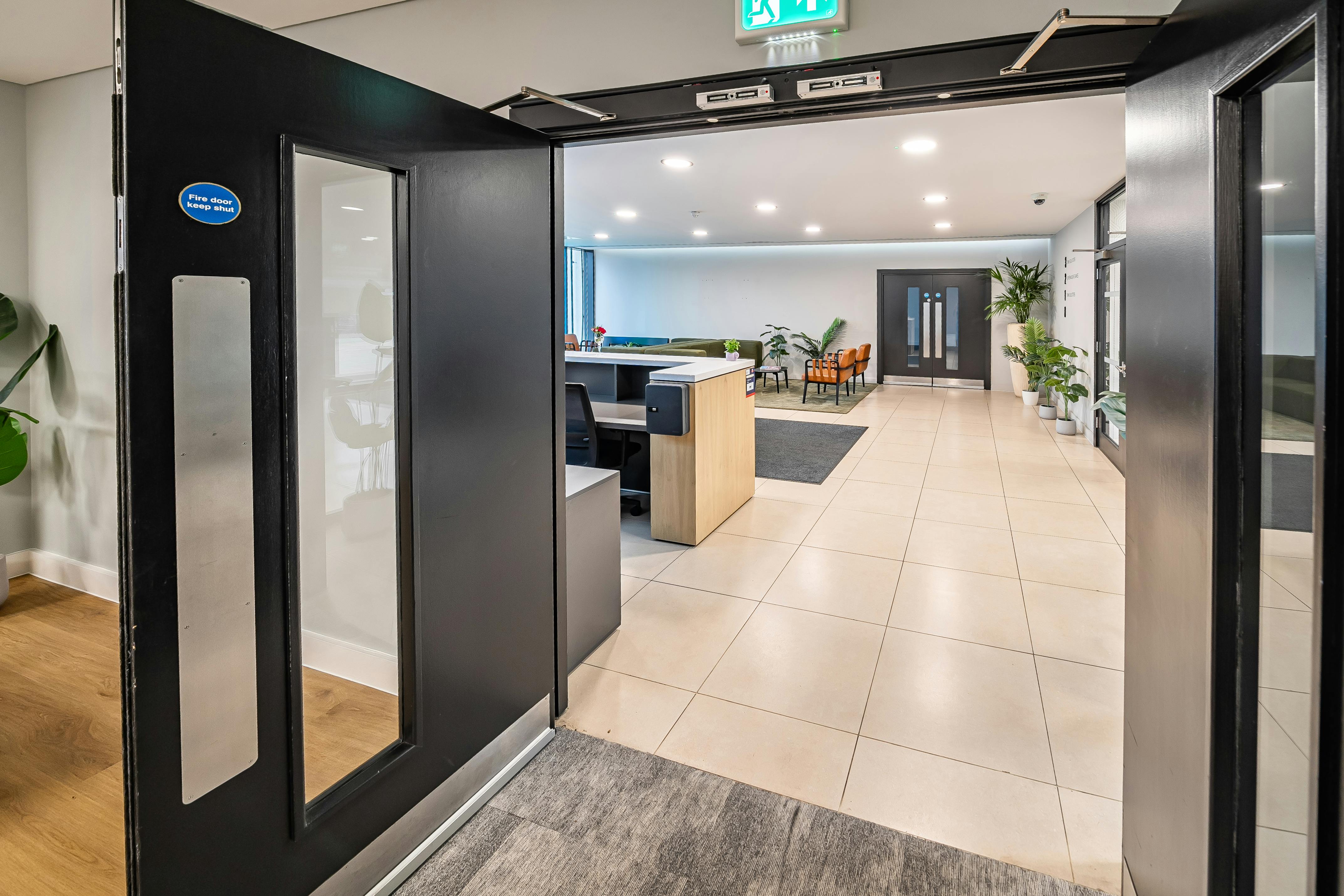 65 Woodbridge Road, Guildford, Office To Let - 1422113-7-69a07335bb116.jpg