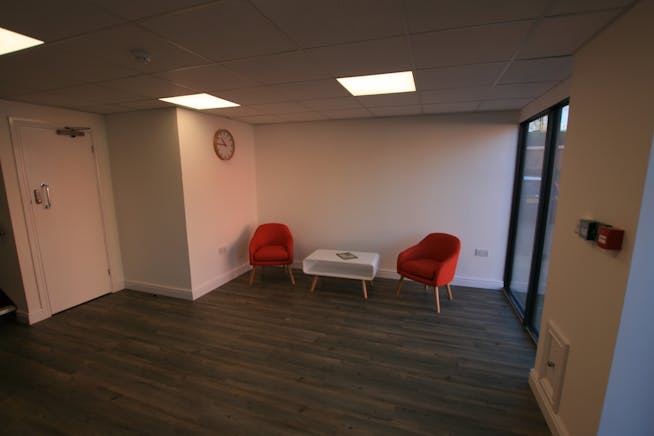 11 & 20 Riverside, Dogflud Way, Farnham, Offices / Serviced Offices To Let - IMG_0532.JPG