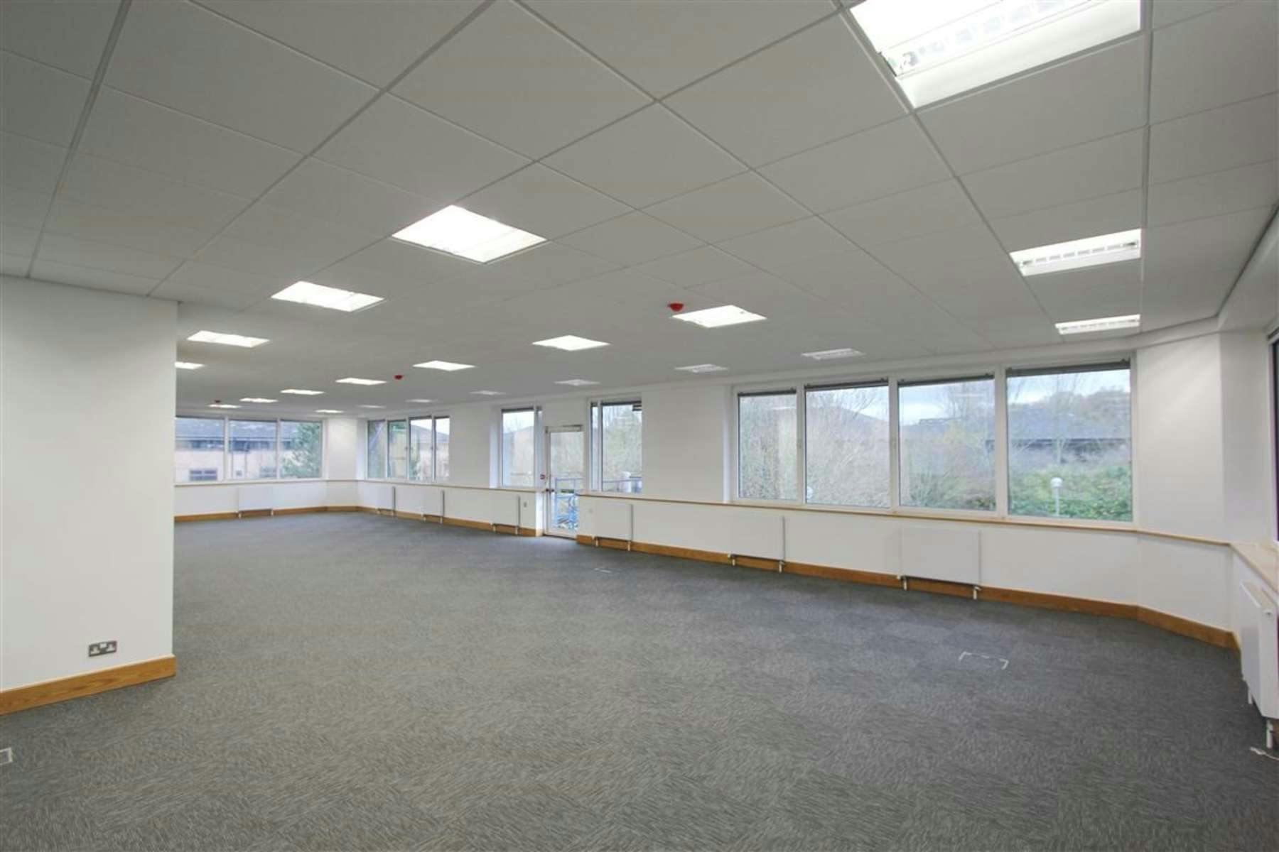 Office in Fareham - photo 2