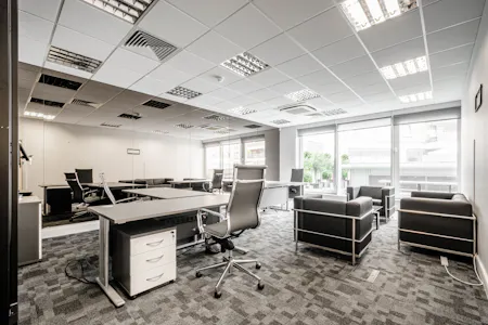 Suite 16 2 Station Court, London, Office To Let - Station Crt U16 - Low Res 1.jpg