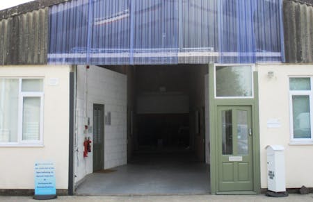 Didmarton 1, Priory Park Industrial Estate, London Road, Tetbury, Industrial / Warehouse To Let - Didmarton-1-Workshop-to-Let-External-2-1282x830.jpg