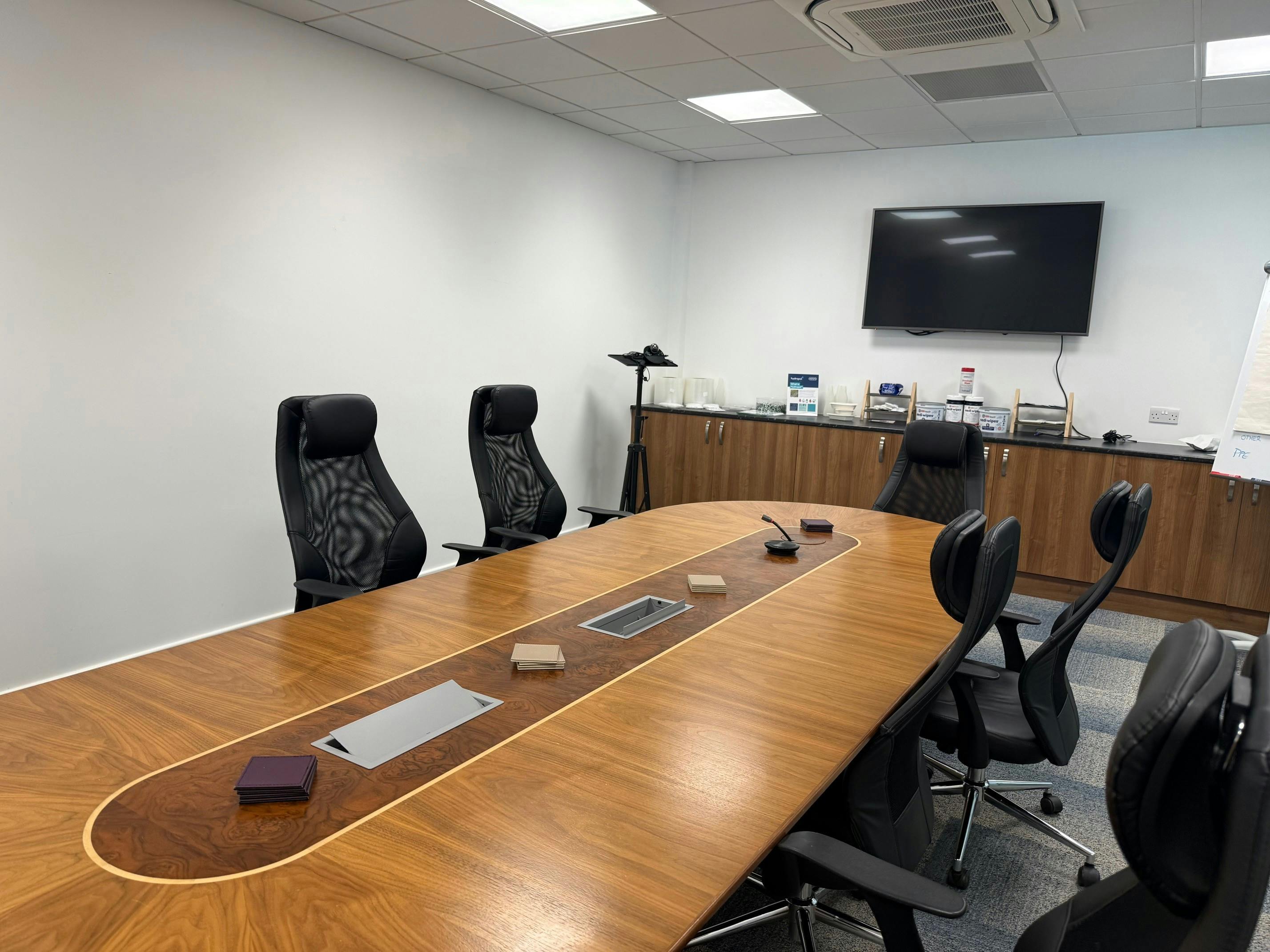 107 Hollymoor Way, Birmingham To Let - Boardroom.jpg