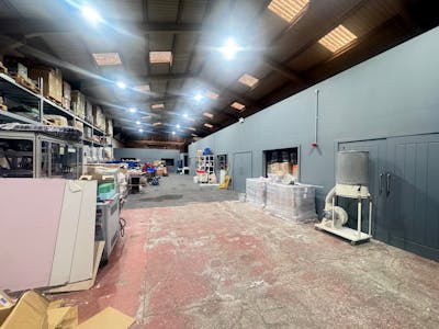 Units C1 & C2, Bulwark Industrial Estate, Industrial For Sale - IMG_0516.jpeg