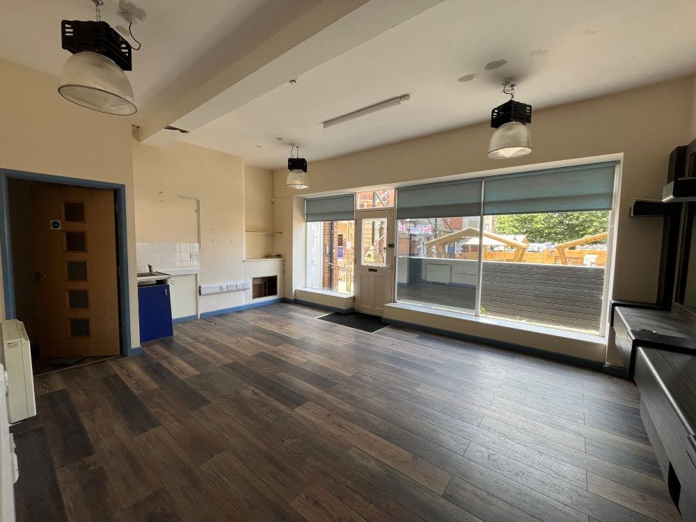 Unit 2, 26 Cornhill House, Unit 2, Banbury, Office / Retail To Let - image00018.jpg