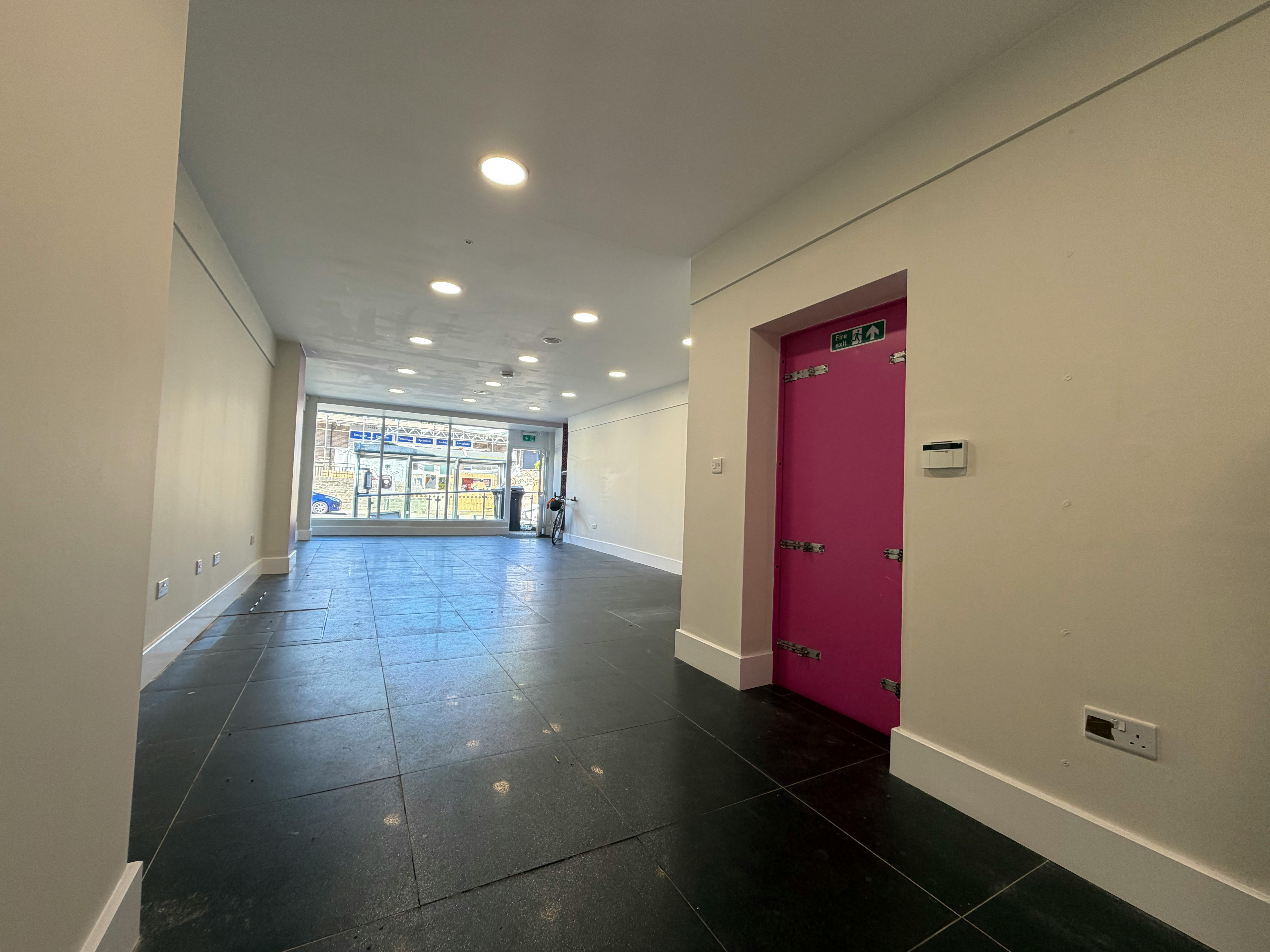 549 Ecclesall Road, Sheffield, Retail To Let - IMG_0041.jpeg