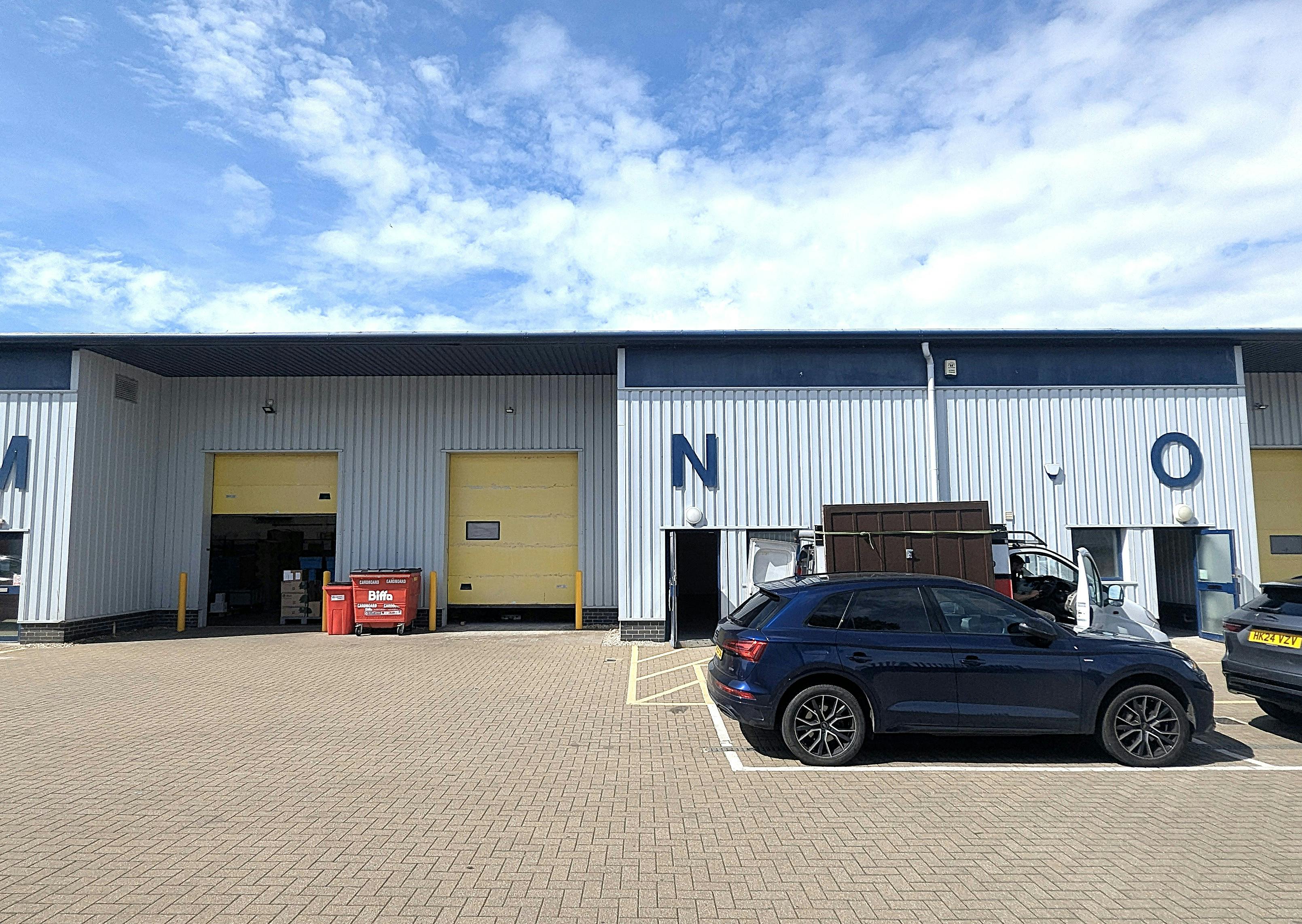 Unit N OYO Estate, Littlehampton For Sale - PXL_20260521_093047225.jpg