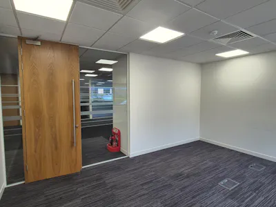 Unit E, Stockport, Office To Let - 20260910_102431.jpg