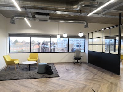 Harman House, Uxbridge, Office To Let - IMG_20221116_105219.jpg