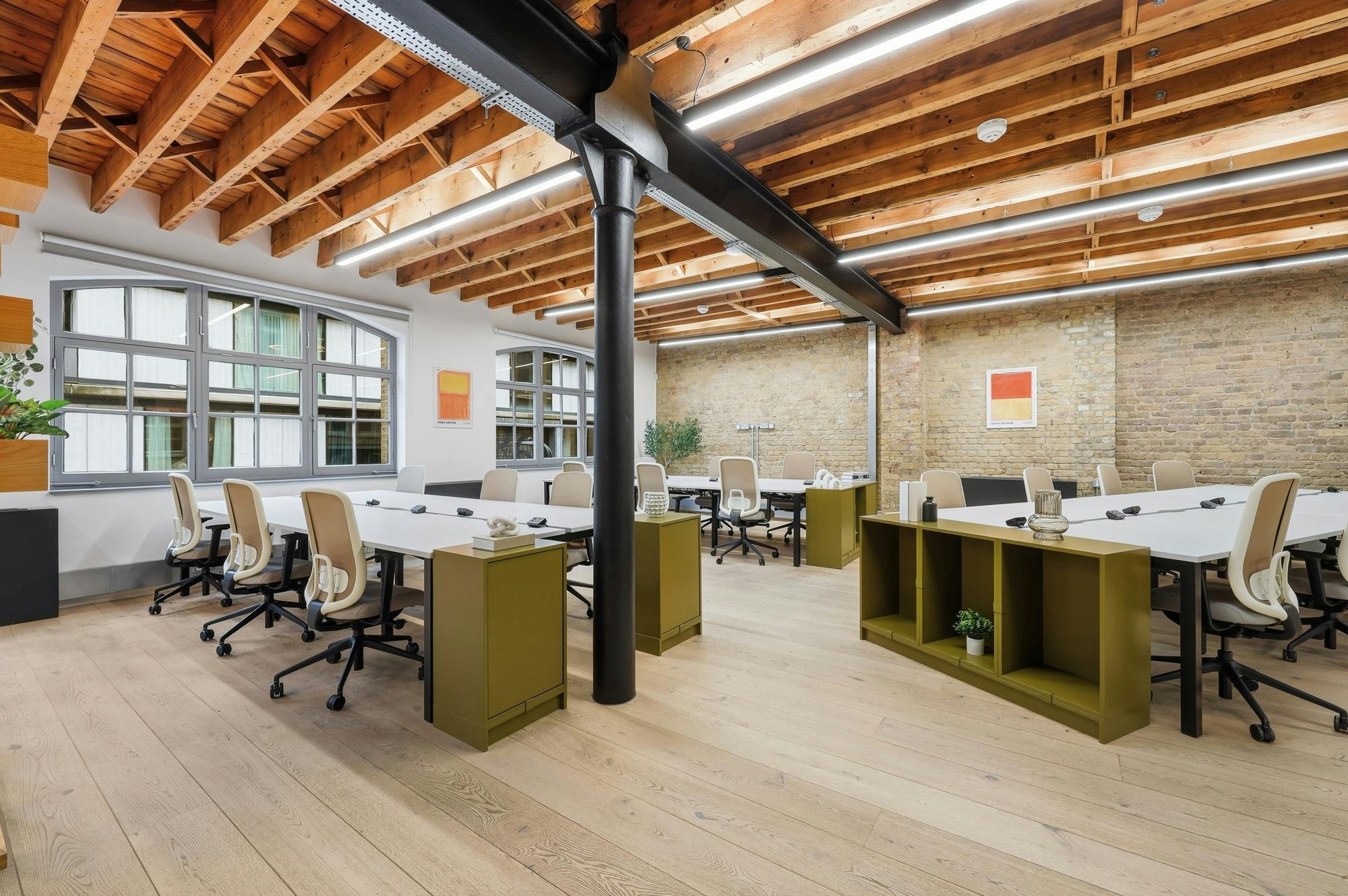 Office in London - photo 4