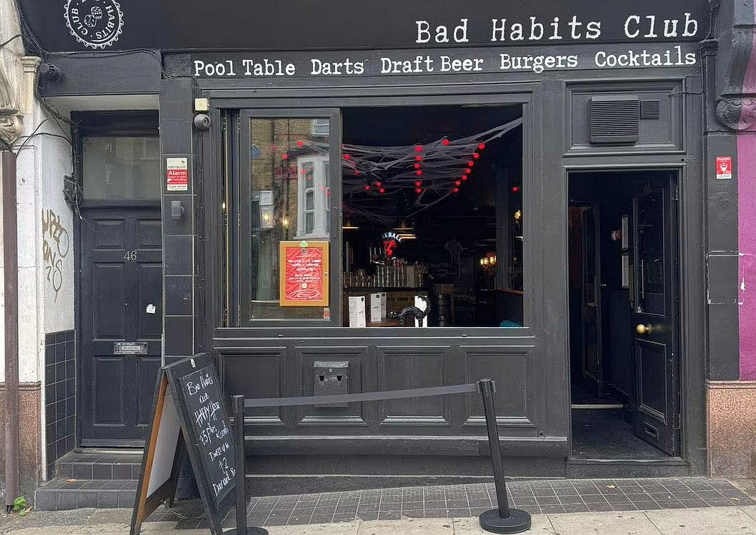 Battersea Rise, Clapham, Bar Lease Assignment - froinatge new.jpg